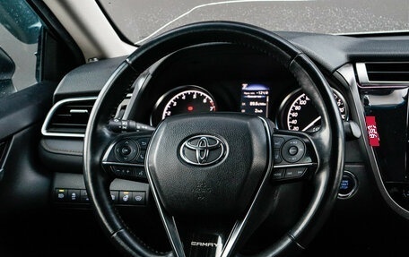 Toyota Camry, 2018 год, 3 259 000 рублей, 14 фотография