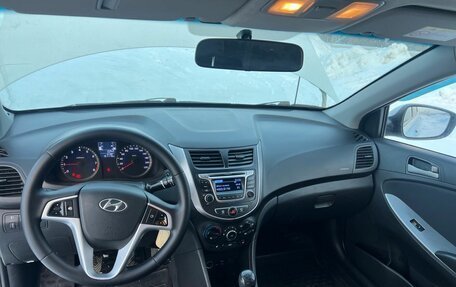 Hyundai Solaris II рестайлинг, 2014 год, 855 000 рублей, 5 фотография