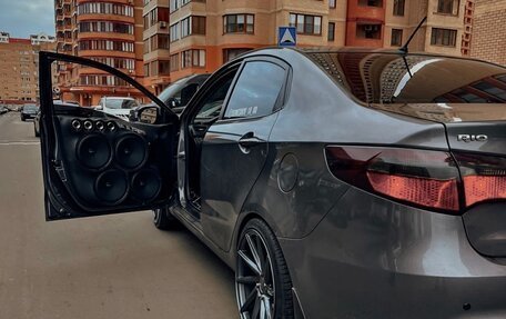 KIA Rio III рестайлинг, 2013 год, 1 500 000 рублей, 6 фотография