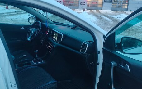 KIA Sportage IV рестайлинг, 2019 год, 2 280 000 рублей, 10 фотография