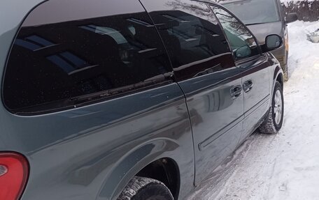 Dodge Caravan IV, 2005 год, 750 000 рублей, 10 фотография