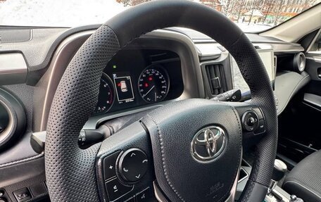 Toyota RAV4, 2016 год, 1 950 000 рублей, 11 фотография