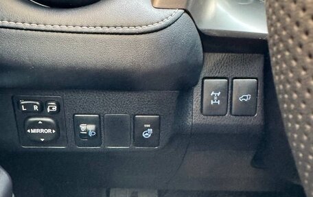 Toyota RAV4, 2016 год, 1 950 000 рублей, 19 фотография