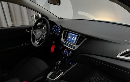 Hyundai Solaris II рестайлинг, 2019 год, 898 000 рублей, 11 фотография