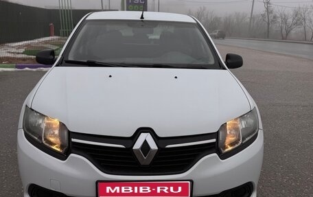 Renault Logan II, 2015 год, 699 000 рублей, 1 фотография