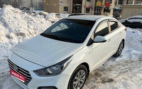 Hyundai Solaris II рестайлинг, 2020 год, 1 350 000 рублей, 1 фотография