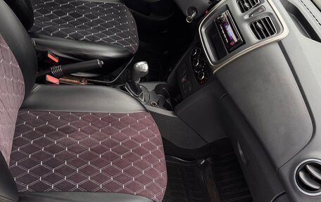 Renault Logan II, 2015 год, 699 000 рублей, 12 фотография