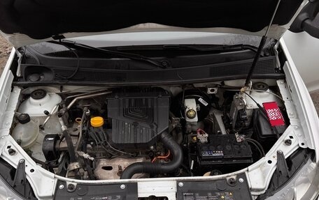 Renault Logan II, 2015 год, 699 000 рублей, 9 фотография