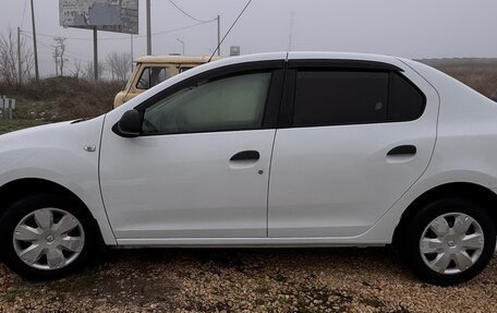 Renault Logan II, 2015 год, 699 000 рублей, 18 фотография