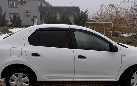 Renault Logan II, 2015 год, 699 000 рублей, 20 фотография