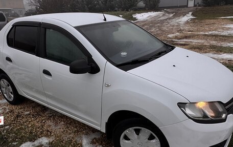 Renault Logan II, 2015 год, 699 000 рублей, 21 фотография