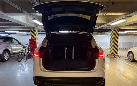 Jaguar F-Pace, 2018 год, 2 550 000 рублей, 7 фотография