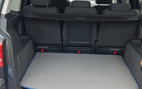 Volkswagen Touran III, 2011 год, 1 150 000 рублей, 3 фотография