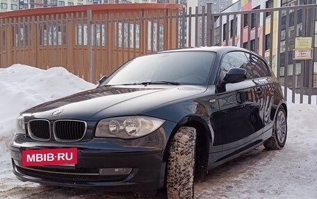 BMW 1 серия, 2011 год, 1 050 000 рублей, 2 фотография
