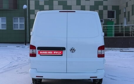 Volkswagen Transporter T5 рестайлинг, 2013 год, 1 138 400 рублей, 5 фотография