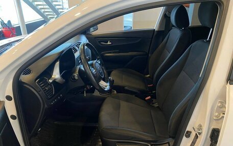 KIA Rio IV, 2021 год, 1 630 000 рублей, 16 фотография