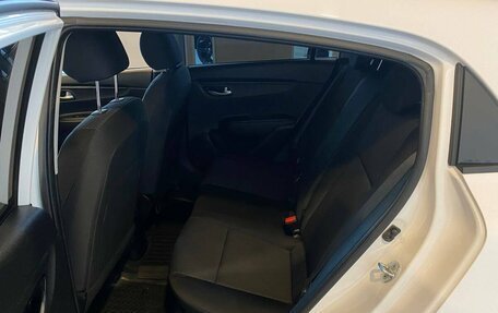 KIA Rio IV, 2021 год, 1 630 000 рублей, 25 фотография