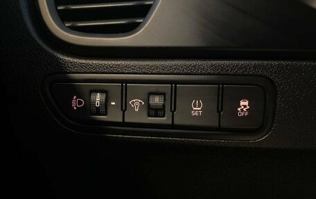 KIA Rio IV, 2021 год, 1 630 000 рублей, 32 фотография