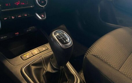 KIA Rio IV, 2021 год, 1 630 000 рублей, 31 фотография