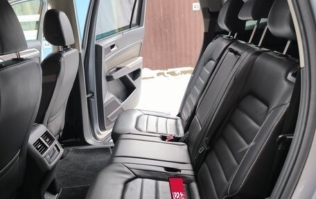 Volkswagen Teramont I, 2021 год, 4 000 000 рублей, 13 фотография