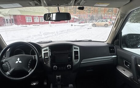 Mitsubishi Pajero IV, 2015 год, 2 500 000 рублей, 18 фотография