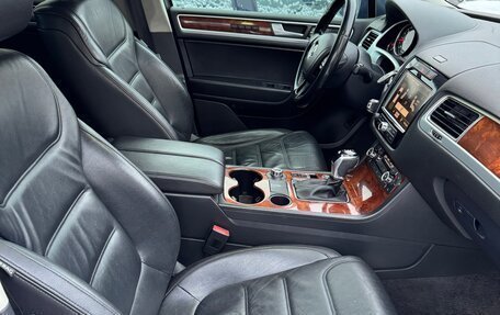 Volkswagen Touareg III, 2010 год, 1 995 000 рублей, 9 фотография