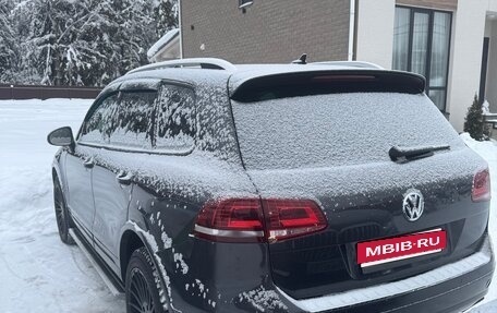 Volkswagen Touareg III, 2010 год, 1 995 000 рублей, 5 фотография