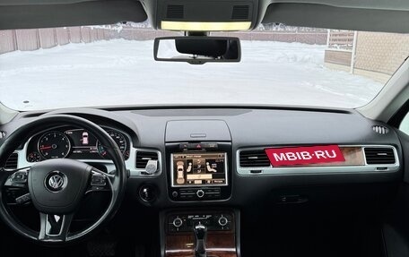 Volkswagen Touareg III, 2010 год, 1 995 000 рублей, 13 фотография