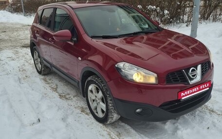 Nissan Qashqai, 2011 год, 990 000 рублей, 2 фотография