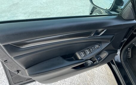 Honda Accord IX рестайлинг, 2018 год, 1 900 000 рублей, 9 фотография