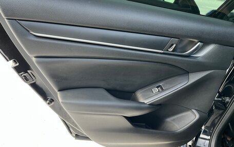 Honda Accord IX рестайлинг, 2018 год, 1 900 000 рублей, 11 фотография