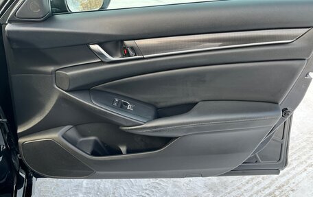 Honda Accord IX рестайлинг, 2018 год, 1 900 000 рублей, 16 фотография