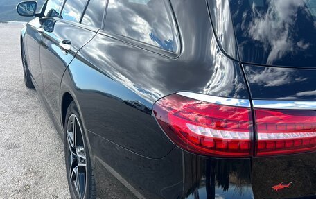 Mercedes-Benz E-Класс, 2021 год, 4 200 000 рублей, 10 фотография