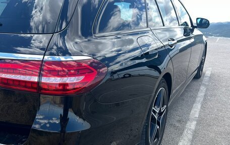 Mercedes-Benz E-Класс, 2021 год, 4 200 000 рублей, 9 фотография