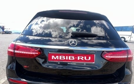 Mercedes-Benz E-Класс, 2021 год, 4 200 000 рублей, 8 фотография