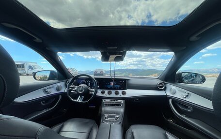 Mercedes-Benz E-Класс, 2021 год, 4 200 000 рублей, 24 фотография