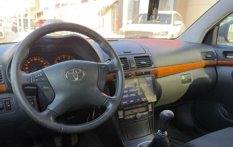 Toyota Avensis III рестайлинг, 2006 год, 639 000 рублей, 15 фотография