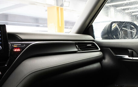 Toyota Camry, 2020 год, 2 399 000 рублей, 8 фотография