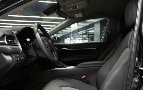 Toyota Camry, 2020 год, 2 399 000 рублей, 10 фотография