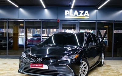 Toyota Camry, 2020 год, 2 399 000 рублей, 1 фотография