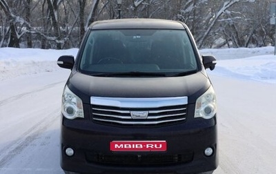 Toyota Noah III, 2013 год, 1 670 000 рублей, 1 фотография