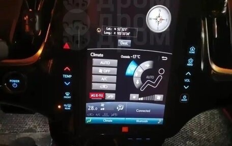 Toyota Prius IV XW50, 2020 год, 2 850 000 рублей, 6 фотография