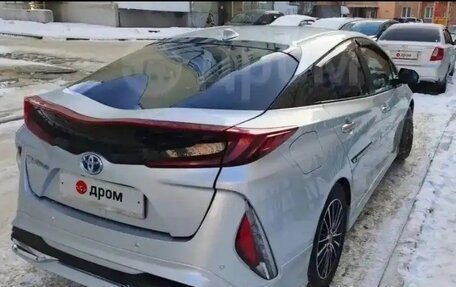 Toyota Prius IV XW50, 2020 год, 2 850 000 рублей, 22 фотография