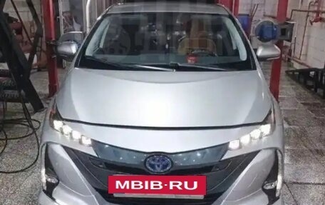 Toyota Prius IV XW50, 2020 год, 2 850 000 рублей, 30 фотография