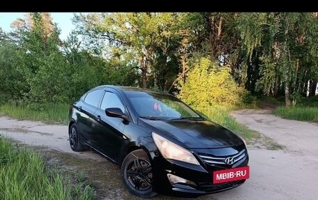 Hyundai Solaris II рестайлинг, 2014 год, 370 000 рублей, 2 фотография