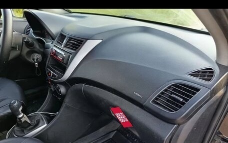 Hyundai Solaris II рестайлинг, 2014 год, 370 000 рублей, 14 фотография