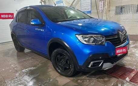 Renault Logan II, 2020 год, 950 000 рублей, 3 фотография