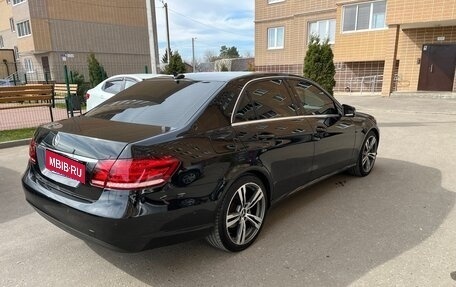 Mercedes-Benz E-Класс, 2015 год, 1 850 000 рублей, 2 фотография
