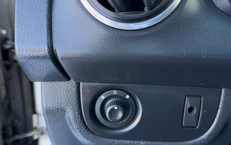 Renault Logan II, 2018 год, 565 000 рублей, 9 фотография