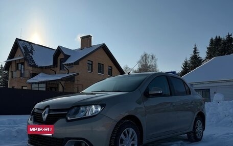 Renault Logan II, 2018 год, 565 000 рублей, 4 фотография